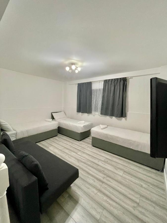 Comfortable - Cosy - Budget Studios In City Center Londres Exterior foto