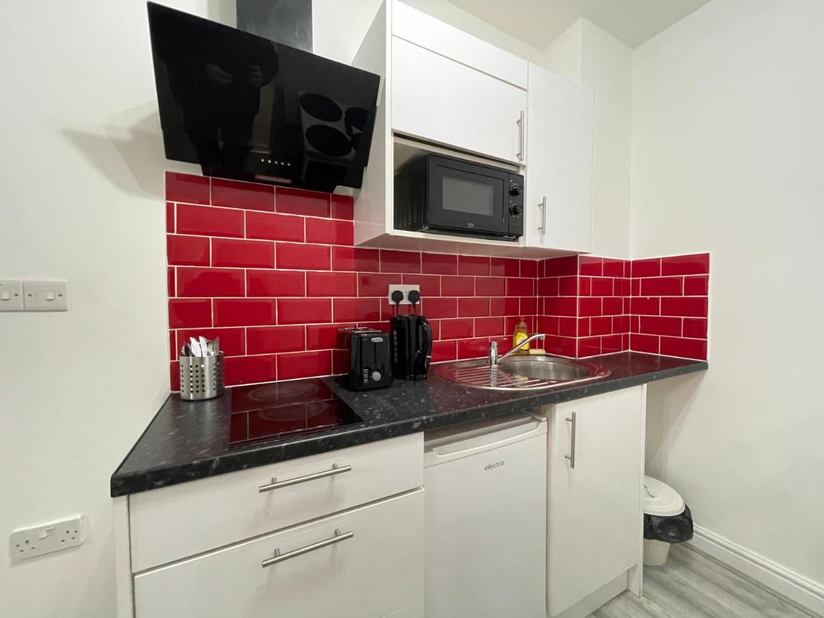 Comfortable - Cosy - Budget Studios In City Center Londres Exterior foto